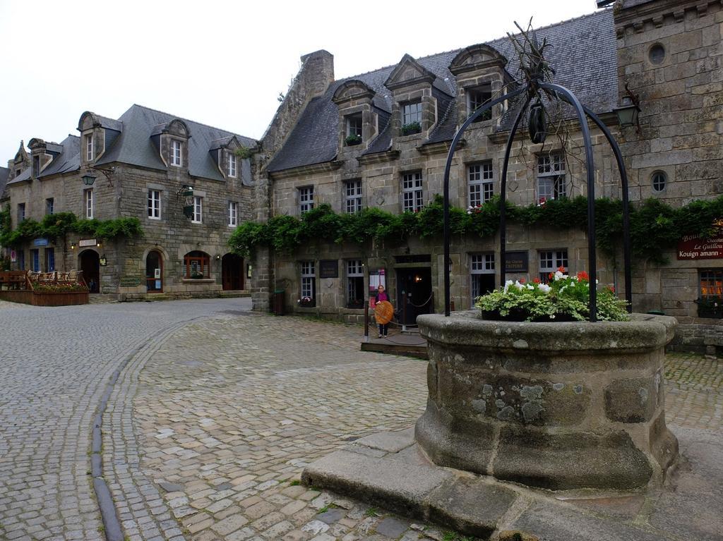 Au Calme A 10Mn Des Baies De Douarnenez Et Audierne Avec Cuisine A Disposition Mahalon Exteriér fotografie